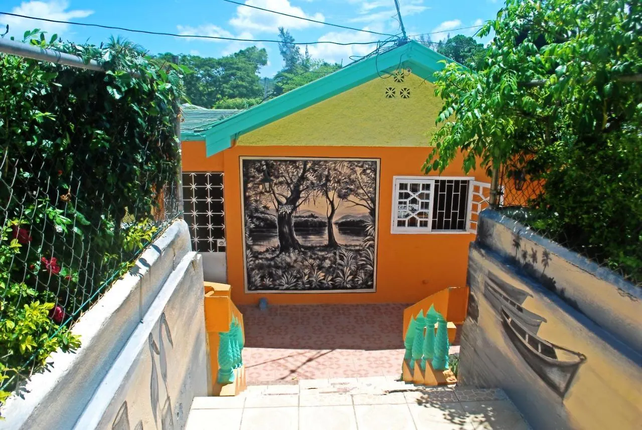 Apartment Affordable And Cozy At Content Guest House Ocho Rios Jamaica