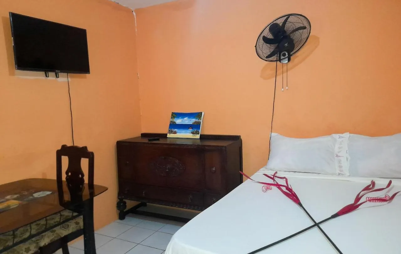 Affordable And Cozy At Content Guest House Ocho Rios